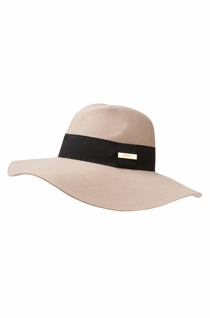 Felicity Fedora
